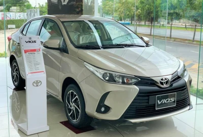 Thuê xe 4 chỗ Toyota Vios