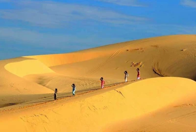 THUÊ XE 45 CHỖ ĐI PHAN THIẾT MŨI NÉ