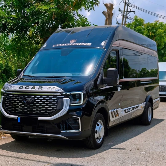 Thuê Xe Limousine 12 Chỗ Dcar
