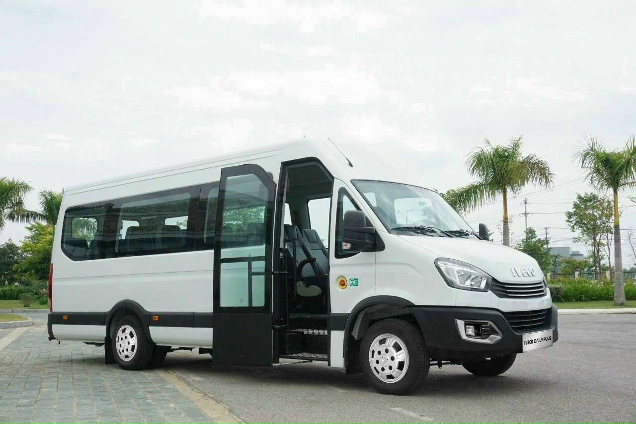 thue xe 16 cho iveco di my tho