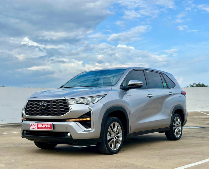 Thuê xe 7 chỗ theo tháng có tại tại TpHCM