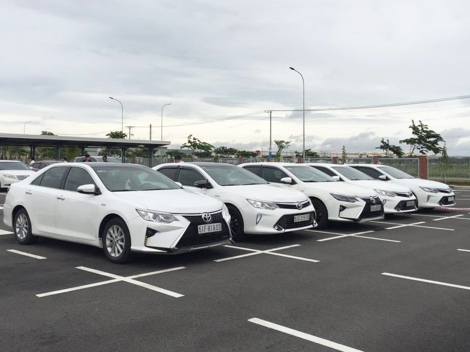 Đặt xe 4 chỗ - liên hệ CAR7 có xe ngay