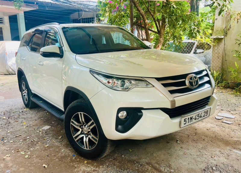 cho thuê xe fortuner tại hcm đi tỉnh